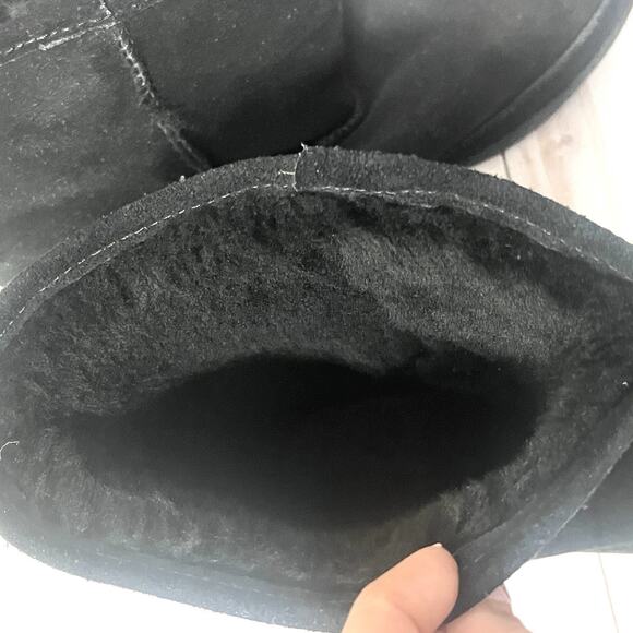 Minnetonka Women's Black Suede Sheepskin Wool Lined Short Boots Size 10 - Picture 10 of 13